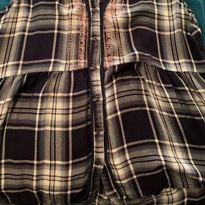 Knox Rose Navy and Pink Plaid Tank